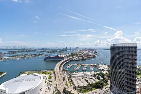159 NE 6th Street Miami FL 33132