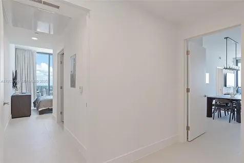 159 NE 6th Street Miami FL 33132