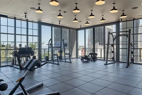 159 NE 6th Street Miami FL 33132