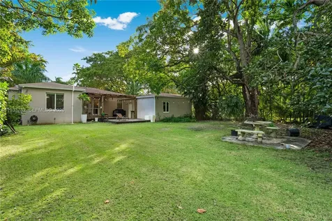 125 NW 88th Street El Portal FL 33150