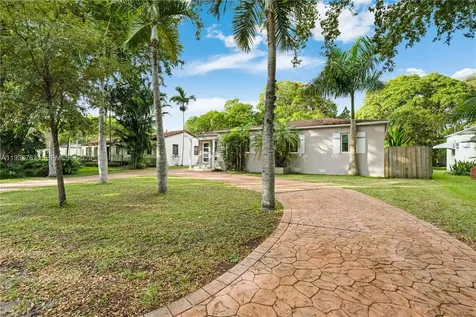 125 NW 88th Street El Portal FL 33150