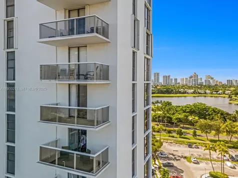 3701 N Country Club Drive Aventura FL 33180