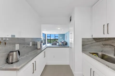 3701 N Country Club Drive Aventura FL 33180