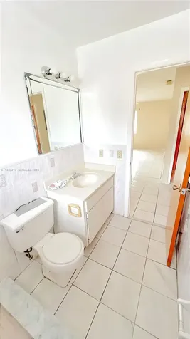 2220 W 74th Street Hialeah FL 33016