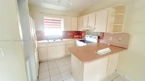 2220 W 74th Street Hialeah FL 33016