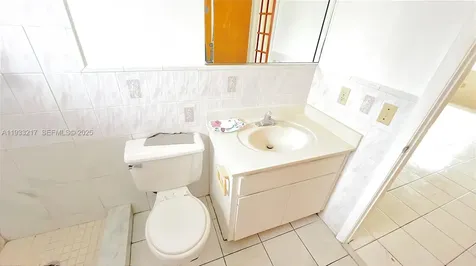 2220 W 74th Street Hialeah FL 33016