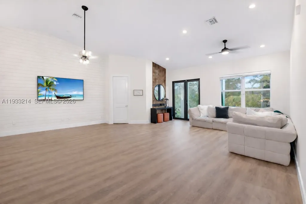 17844 N 38th Road N Loxahatchee FL 33470