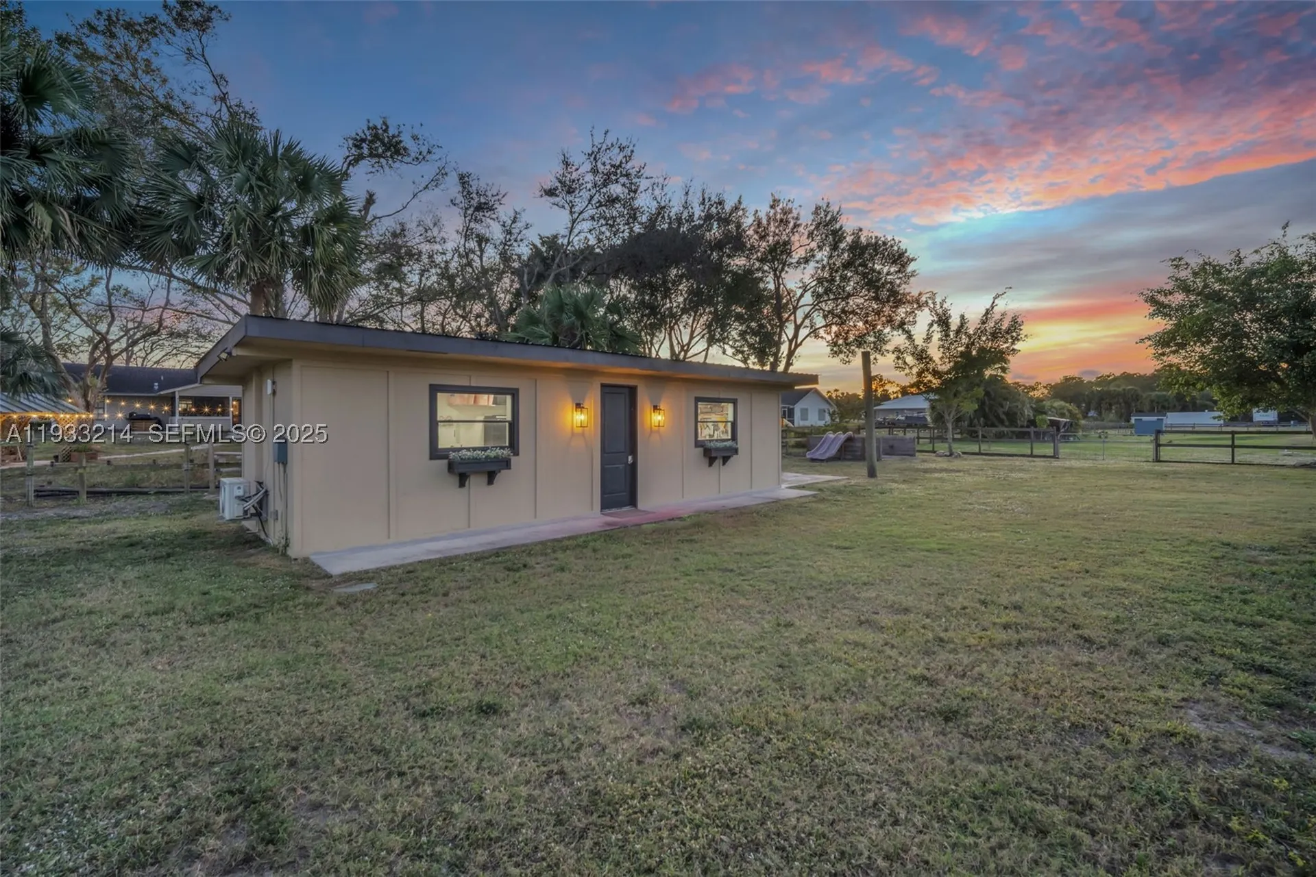17844 N 38th Road N Loxahatchee FL 33470