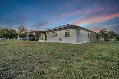 17844 N 38th Road N Loxahatchee FL 33470