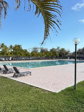 8420 SW 133rd Avenue Road Miami FL 33183