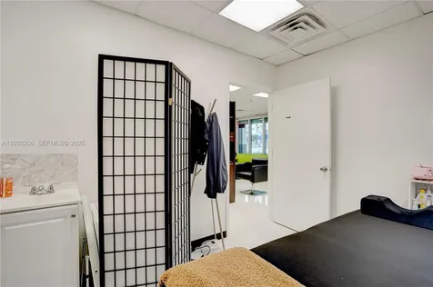 9025 S Dadeland Boulevard Miami FL 33156
