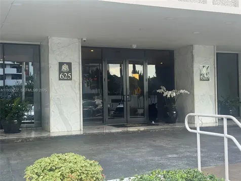 625 Biltmore Way Coral Gables FL 33134