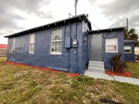 1927 Windsor Avenue West Palm Beach FL 33407