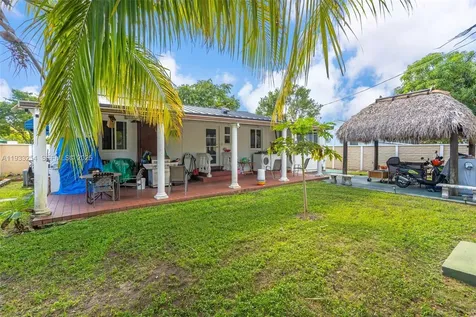 5931 SW 14th Street West Miami FL 33144