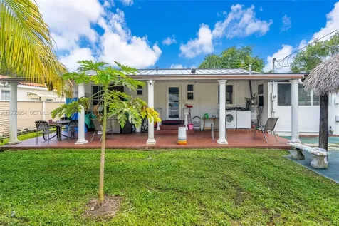 5931 SW 14th Street West Miami FL 33144