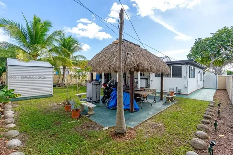 5931 SW 14th Street West Miami FL 33144