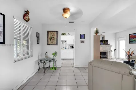 5931 SW 14th Street West Miami FL 33144