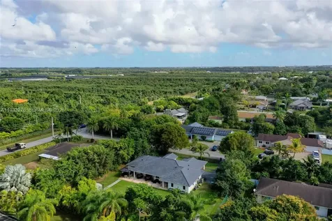 27260 SW 167th Court Homestead FL 33031