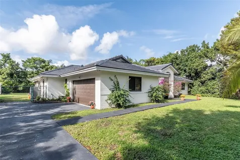 27260 SW 167th Court Homestead FL 33031