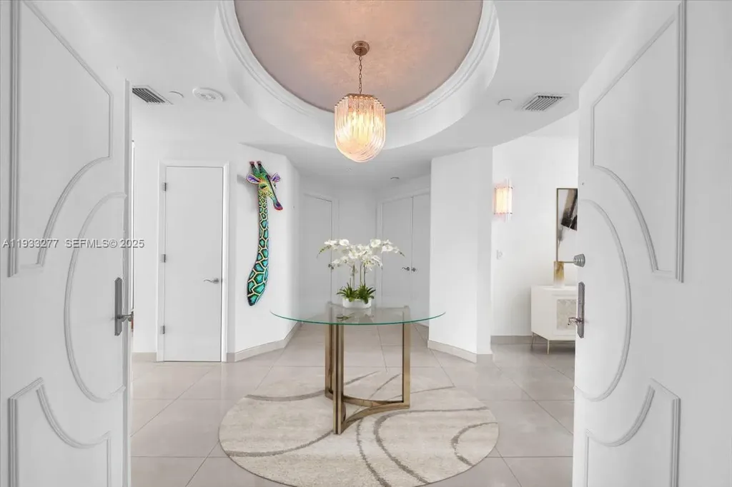 300 S Pointe Drive Miami Beach FL 33139