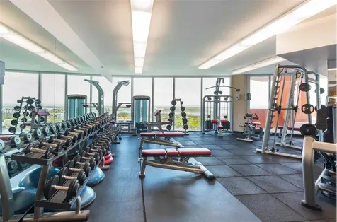 300 S Pointe Drive Miami Beach FL 33139