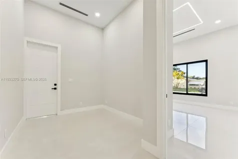 1304 SE 10th Terrace Deerfield Beach FL 33441