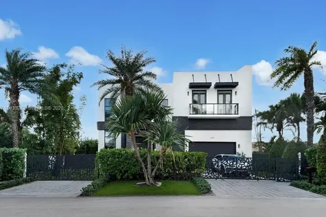 1970 NE 119th Road North Miami FL 33181