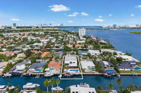1970 NE 119th Road North Miami FL 33181
