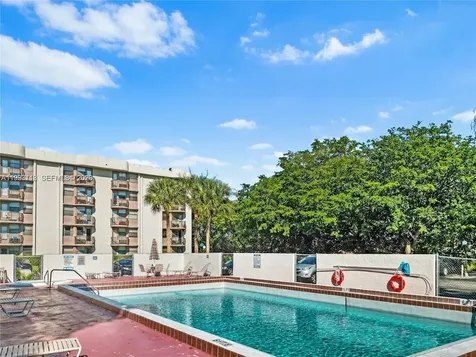 2701 Riverside Drive Coral Springs FL 33065