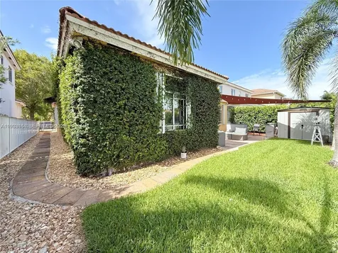 8934 SW 206th Street Cutler Bay FL 33189
