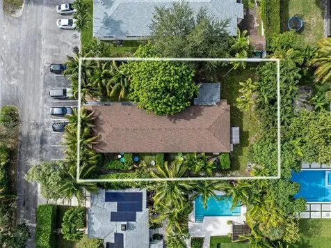 859 NE 90th Street Miami FL 33138