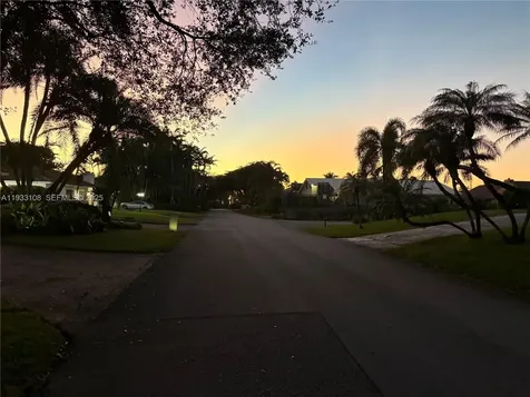 8265 SW 176th Terrace Palmetto Bay FL 33157