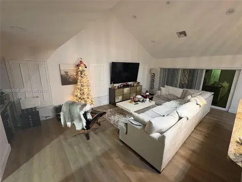 8265 SW 176th Terrace Palmetto Bay FL 33157