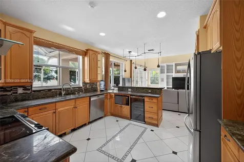 1162 Fairfield Meadows Drive Weston FL 33327
