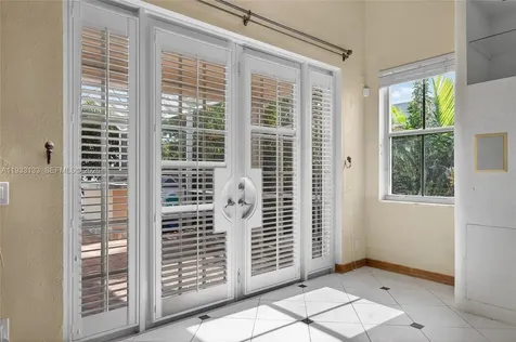 1162 Fairfield Meadows Drive Weston FL 33327