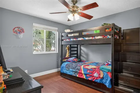 1162 Fairfield Meadows Drive Weston FL 33327