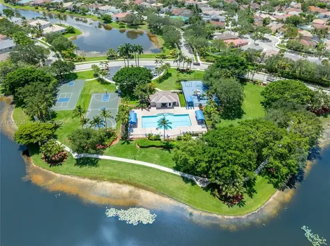 1162 Fairfield Meadows Drive Weston FL 33327
