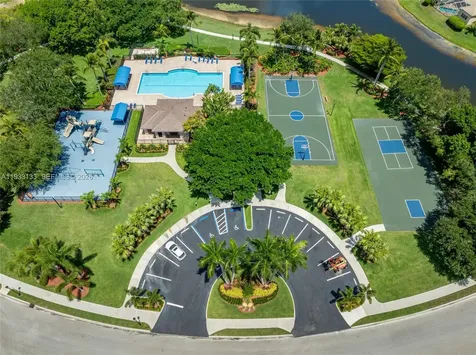 1162 Fairfield Meadows Drive Weston FL 33327