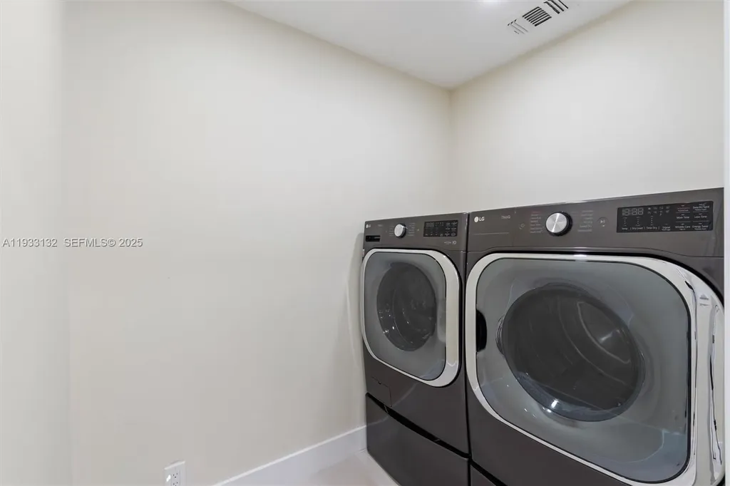 2026 NW 81st Avenue Coral Springs FL 33071