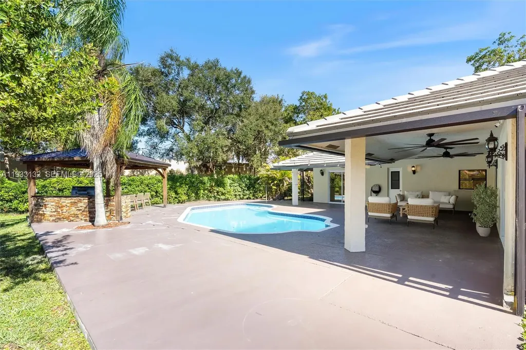 2026 NW 81st Avenue Coral Springs FL 33071