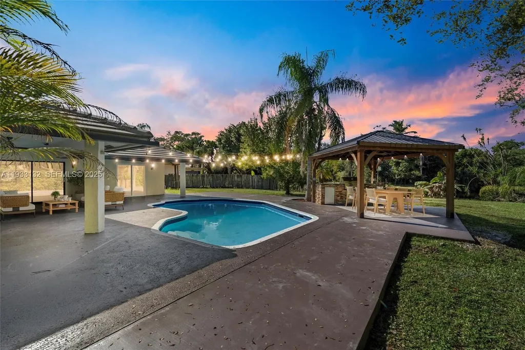 2026 NW 81st Avenue Coral Springs FL 33071