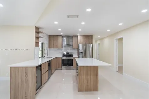 2026 NW 81st Avenue Coral Springs FL 33071