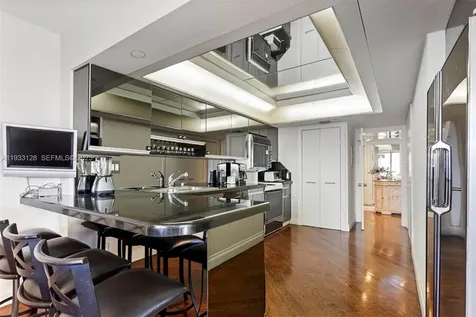 19667 Turnberry Way Aventura FL 33180