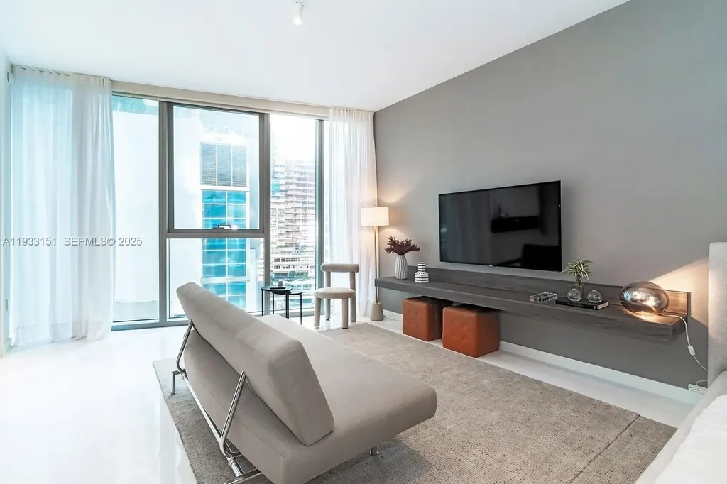 300 Biscayne Boulevard Way Miami FL 33131