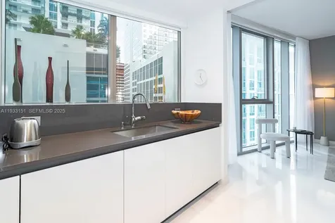 300 Biscayne Boulevard Way Miami FL 33131