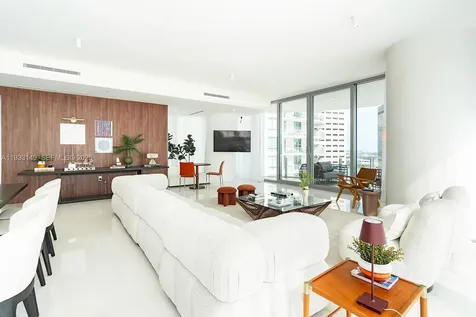 300 Biscayne Boulevard Way Miami FL 33131