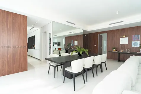 300 Biscayne Boulevard Way Miami FL 33131