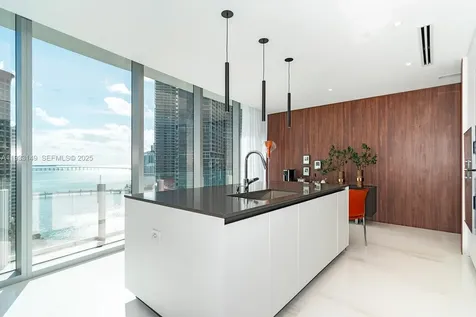 300 Biscayne Boulevard Way Miami FL 33131