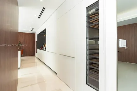 300 Biscayne Boulevard Way Miami FL 33131
