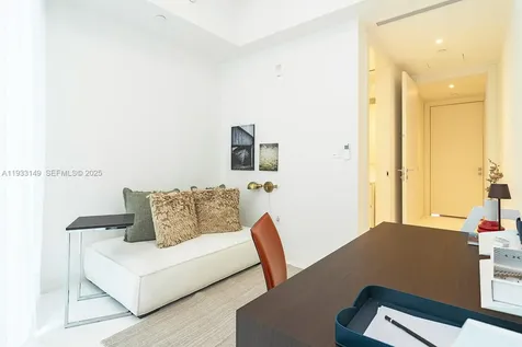 300 Biscayne Boulevard Way Miami FL 33131
